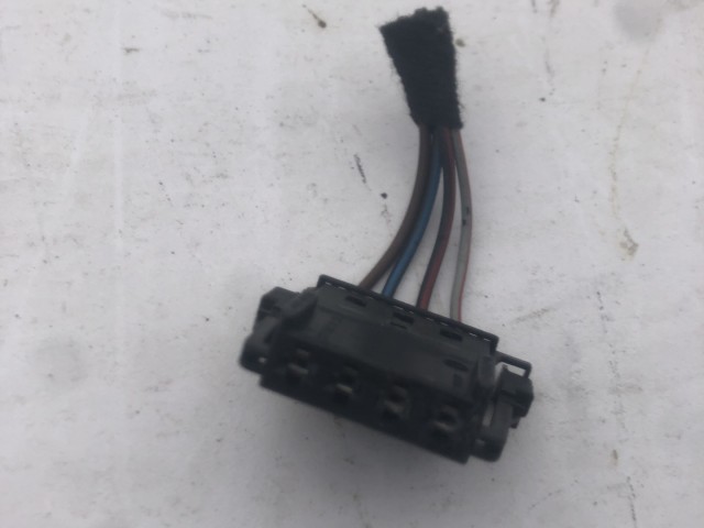 195871 Mercedes Benz B-Class W245 2005-2011 Jobb Hátsó lámpa elektromos csatlakozó A1698202664