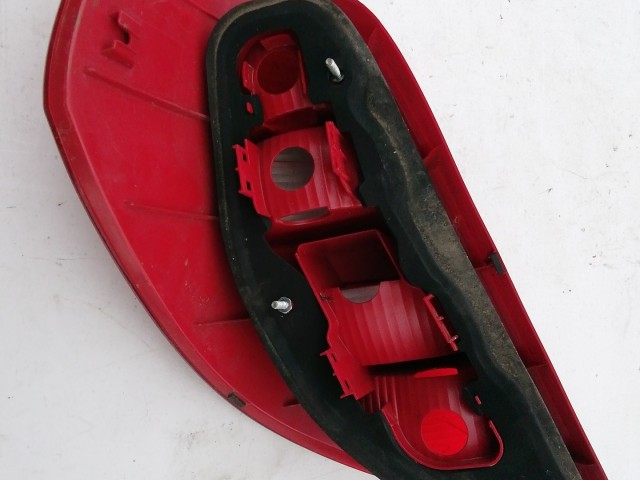 195867 Mercedes Benz A-Class(W169) 2004-2008 Jobb hátsó lámpa, izzófoglalat nélkűl, a képen látható sérüléssel!!!!