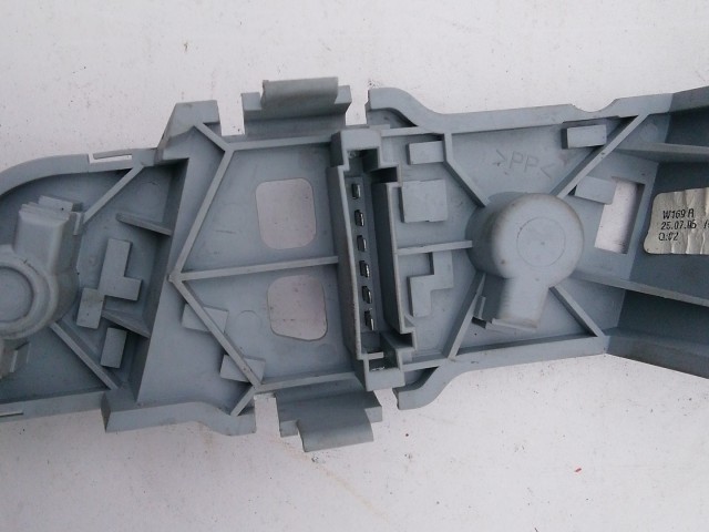 195866 Mercedes Benz A-Class(W169) 2004-2008 jobb hátsó lámpa Izzó foglalat