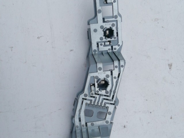 195866 Mercedes Benz A-Class(W169) 2004-2008 jobb hátsó lámpa Izzó foglalat