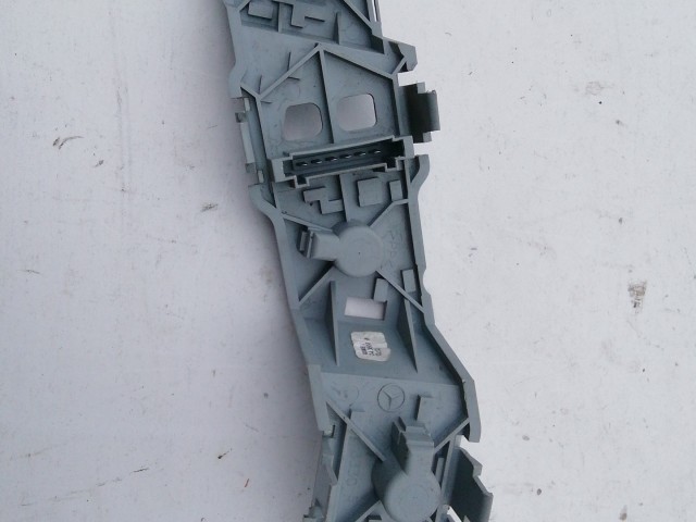 195865 Mercedes Benz A-Class(W169) 2004-2008 jobb hátsó lámpa Izzó foglalat