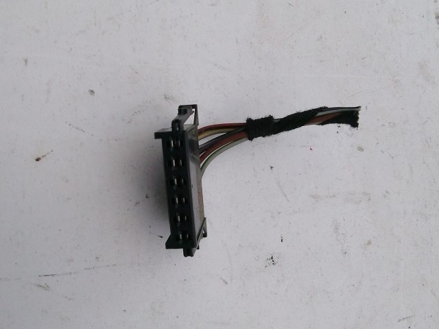 195852 Mercedes Benz A-Class(W169) 2004-2008 bal hátsó lámpa elektromos csatlakozó A1698200364