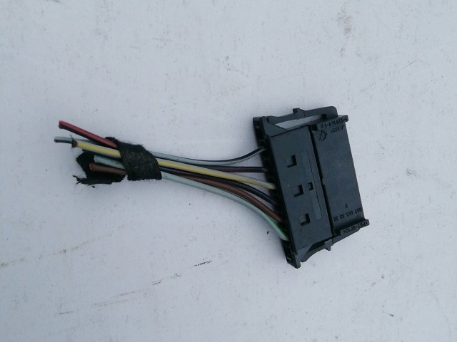 195851 Mercedes Benz A-Class(W169) 2004-2008 bal hátsó lámpa elektromos csatlakozó A1698200364