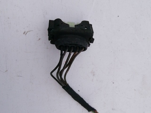 195849 Mercedes Benz B-Class W245 2005-2011 jobb első fényszóró elektromos csatlakozó A1698207861