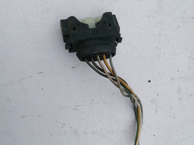 195818 Mercedes Benz A-Class(W169) 2004-2008 jobb első fényszóró elektromos csatlakozó A1698200261