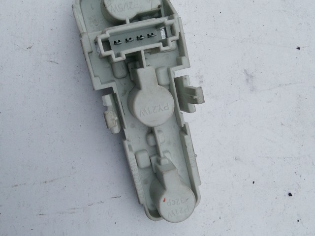 195813 Mercedes Benz B-Class W245 2005-2011 bal hátsó külső lámpa Izzó foglalat A1698202564