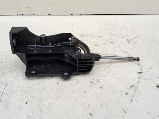 Fiat 500 gyári új 6 sebességes váltókulissza 55345040