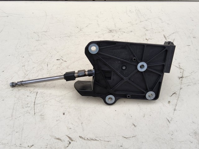 Fiat 500 gyári új 6 sebességes váltókulissza 55345040