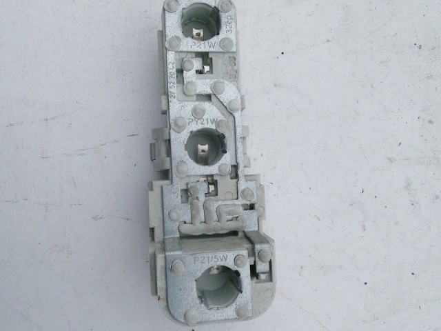 195807 Mercedes Benz B-Class W245 2005-2011jobb hátsó külső Izzó foglalat A1698202664