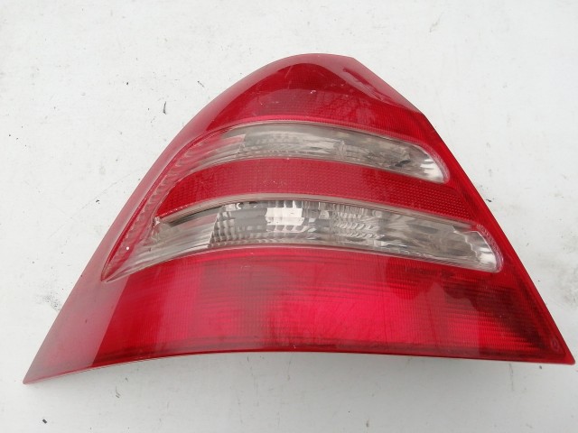 195805 Mercedes Benz C-Class W203 2001-2008 Lámpa , Fényszóró Használt  Bal hátsó