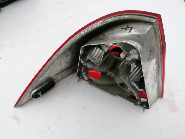 195804 Mercedes Benz C-Class W203 2001-2008 Lámpa , Fényszóró Használt   Jobb hátsó