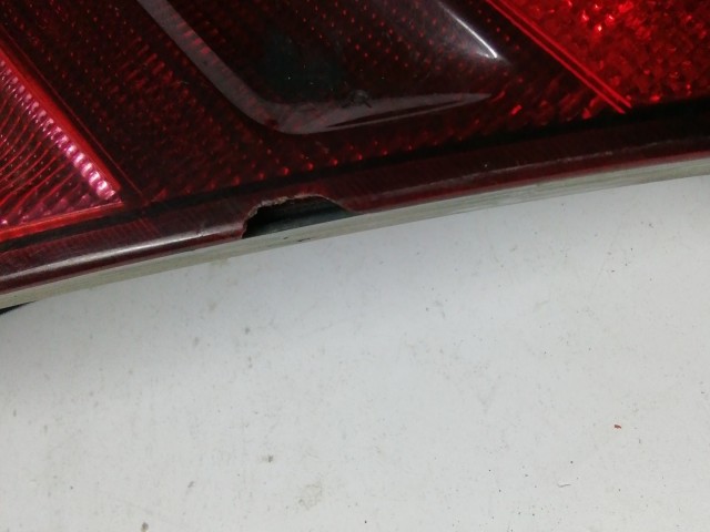 195787 Mercedes Benz C-Class W203 2001-2008 coupe Jobb hátsó lámpa, izzófoglalat nélkül, a képen látható sérüléssel!!!!