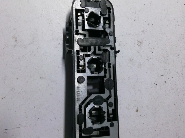 195785 Mercedes Benz C-Class W203 2001-2008 coupe jobb hátsó Izzó foglalat