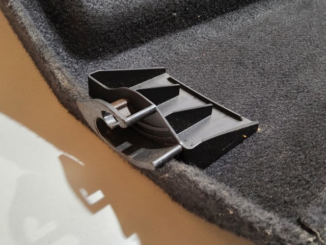 193346 Opel Astra H 2004-2010 Kalaptartó 5 ajtós