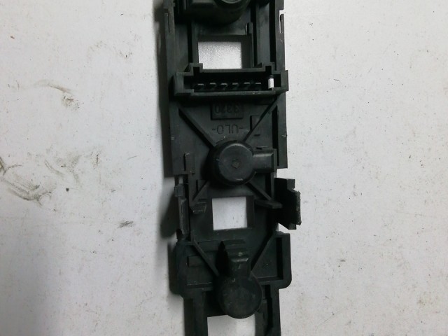 195781 Mercedes Benz A-Class (W168) 1997-2004 bal hátsó Izzó foglalat