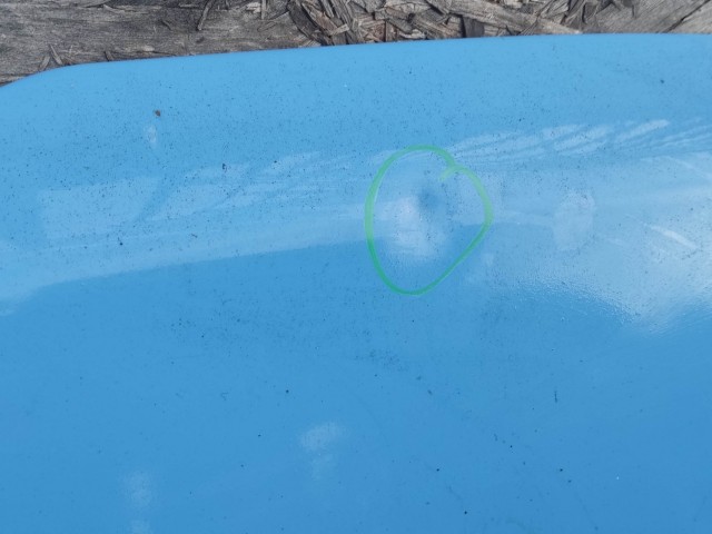 196681 Fiat Panda II. 2003-2012 motorháztető, a képen látható sérüléssel