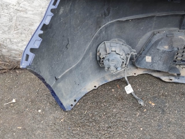 196785 Dacia Sandero 2008-20112 első lökhárító, a képen látható sérüléssel