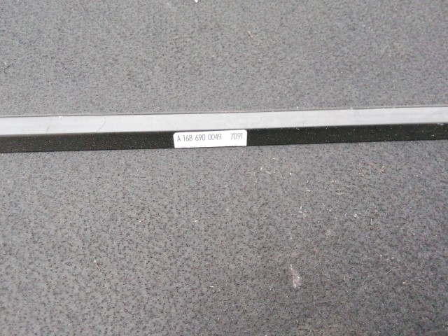 193462 Mercedes Benz A-Class (W168) 1997-2004 Kalaptartó, zsinórok nélkül!!