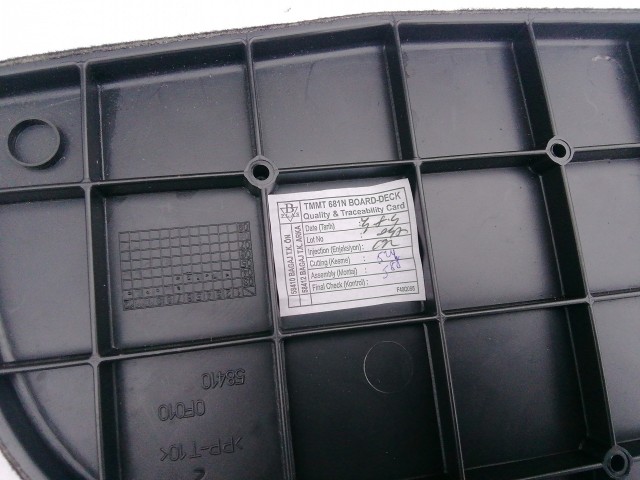 193481 Toyota Corolla Verso 2004-2009 Kalaptartó