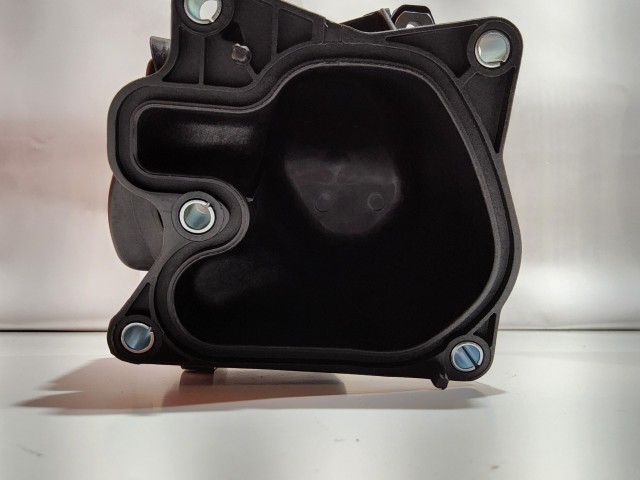 Alfa Romeo, Fiat, Lancia utángyártott új Egr hűtő fedél