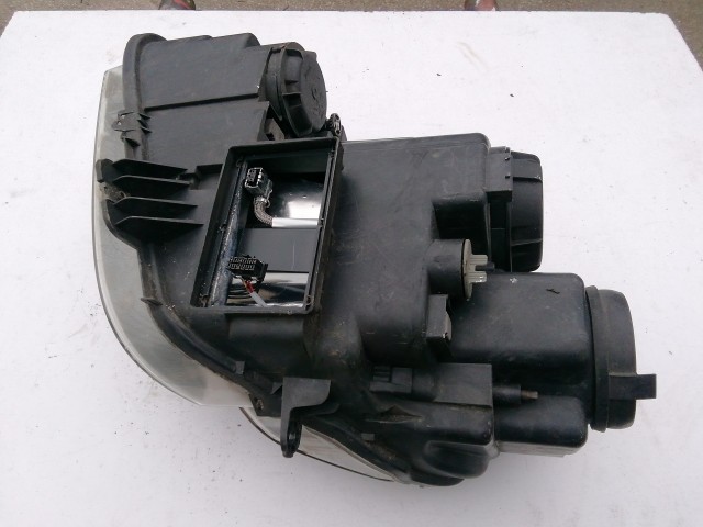 193565 Fiat Ulysse 2001-2010 jobb első xenon fényszóró, trafó nélkül!! 