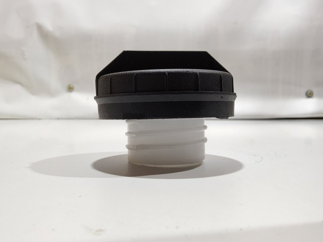 Opel Astra K utángyártott új tanksapka 