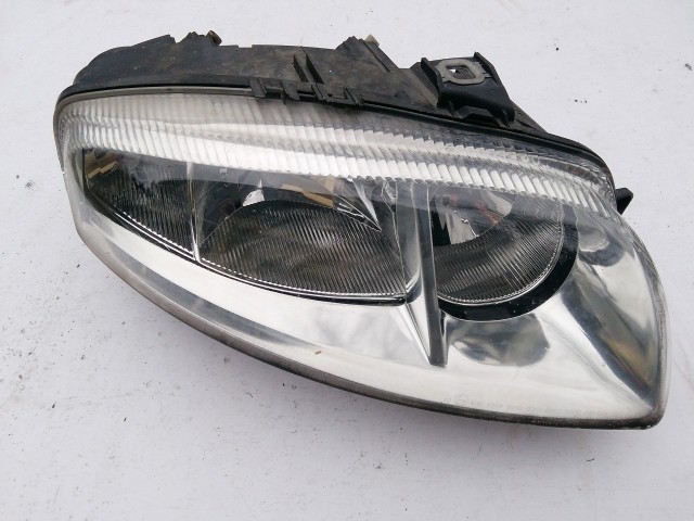 193546 Alfa Romeo GT 2003-2010 Lámpa , Fényszóró Használt  sima jobb első