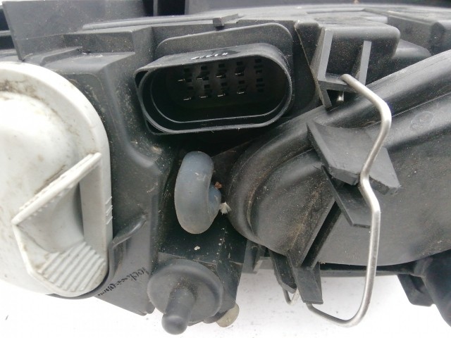 193546 Alfa Romeo GT 2003-2010 Lámpa , Fényszóró Használt  sima jobb első