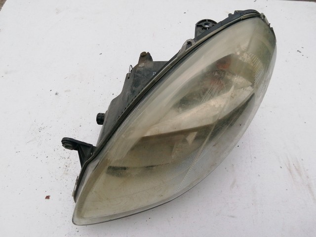 193539 Lancia Ypsilon II.  2003-2011 2003-2011 Lámpa , Fényszóró Használt  bal első 