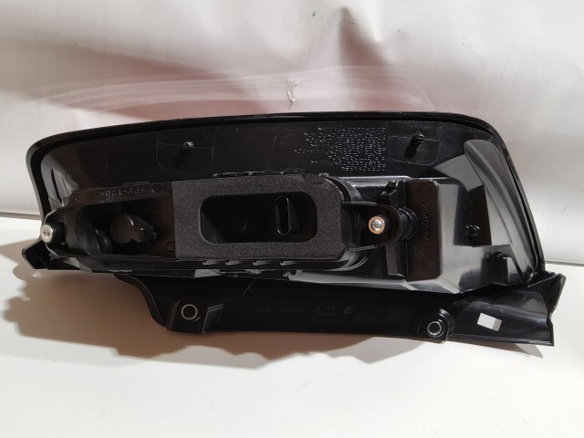 Fiat Punto Evo, Nouva Punto, My Punto ovális csatlakozós bal hátsó lámpa (Magneti Marelli)