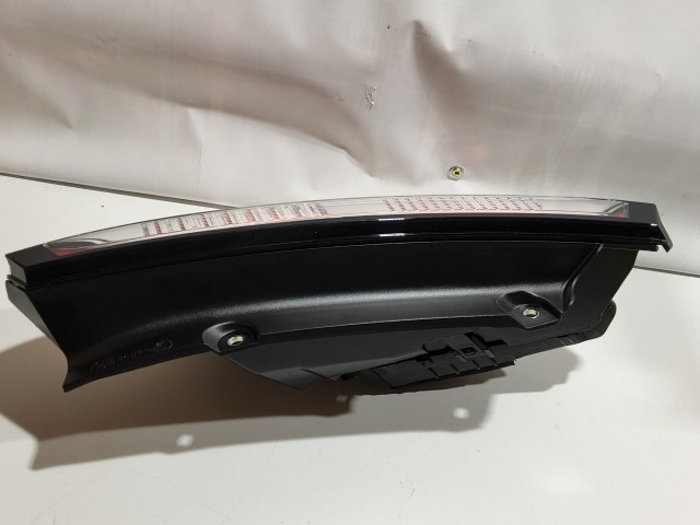 Fiat Punto Evo, Nouva Punto, My Punto ovális csatlakozós bal hátsó lámpa (Magneti Marelli)