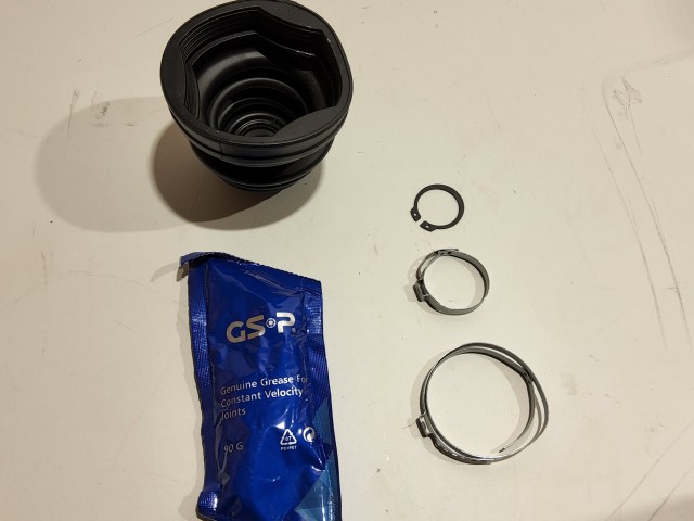 Fiat Croma 2005-2010 1,9 16v Diesel utángyártott új jobb oldali féltengely belső szár NEM automata kivitel!!!