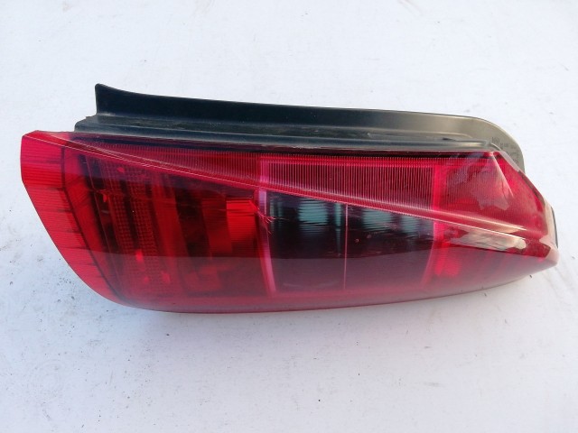 193591 Lancia Musa 2004-2007 jobb hátsó lámpa, izzófoglalat nélkül, a képen látható sérüléssel!!!