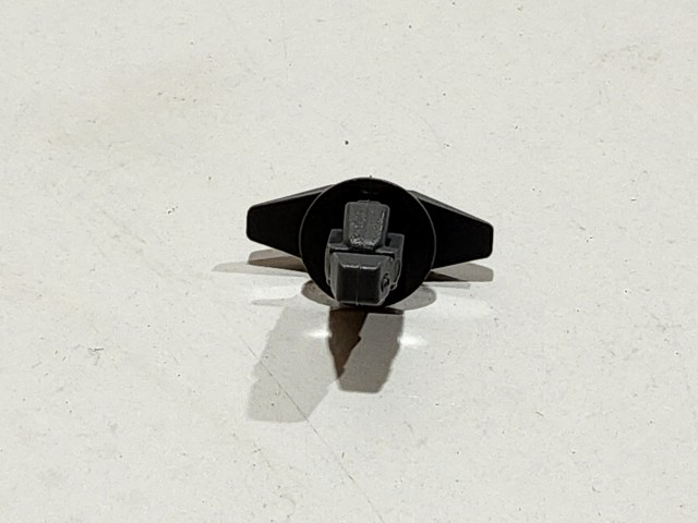 Alfa Romeo Giulietta utángyártott új patent, az ajtón lévő kéder gumihoz (25 db)