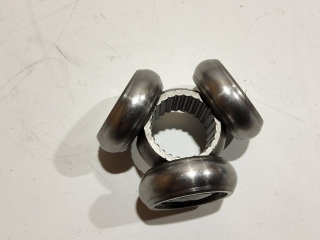 Alfa Romeo 147, 156, Gt 1,9 Diesel 16v, utángyártott új, bal első, féltengely kehely csillag gumiharang