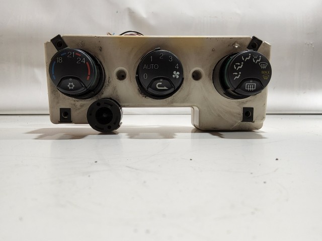 Alfa Romeo 156 1997-2002 fűtés kapcsoló 16238079