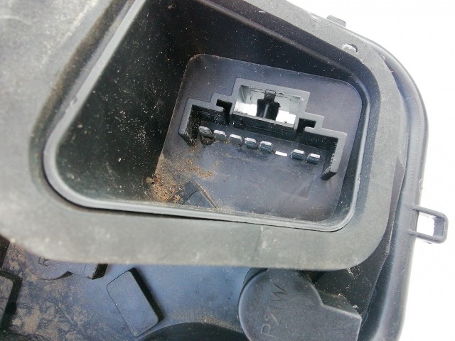 193820 Fiat Stilo 2001-2007 3 ajtós jobb hátsó Izzó foglalat 46823705