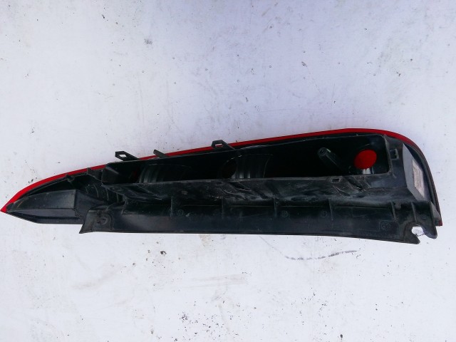 193817 Ford Fiesta 2002-2008 2002-2008 Lámpa , Fényszóró Használt  bal hátsó a képen látható sérüléssel