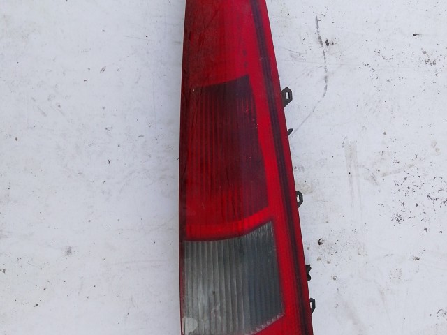 193627 Ford Fiesta 2002-2008 2002-2008 Lámpa , Fényszóró Használt  jobb hátsó a képen látható sérüléssel