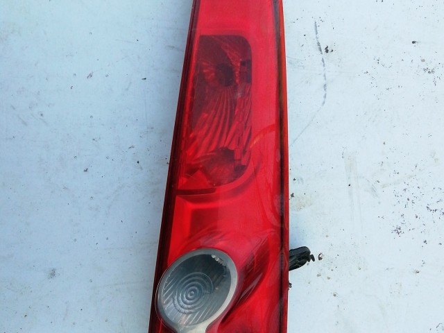 193624 Ford Fiesta 2002-2008 3 ajtós jobb hátsó lámpa ,a képen látható sérüléssel