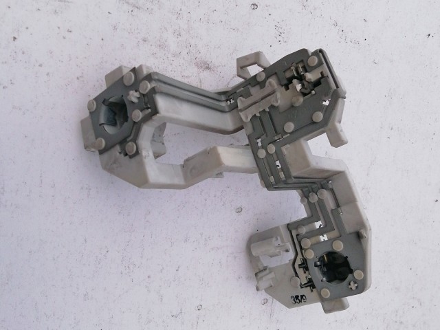 193615 Ford Fiesta 2008-2013 bal hátsó Izzó foglalat 8A61-13405-A