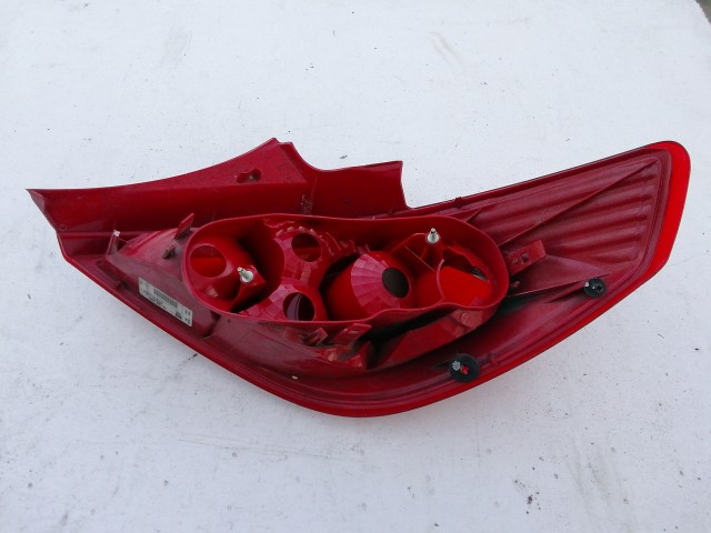 193633 Opel Corsa D 3 ajtós bal hátsó lámpa, izzó foglalat nélkül!
