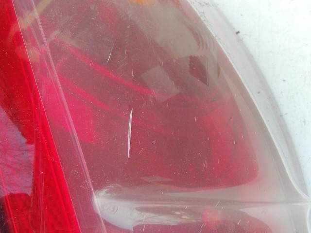 193673 Fiat Bravo 2007-2014 bal hátsó lámpa, izzófoglalat nélkül, a képen látható repedésekkel!!