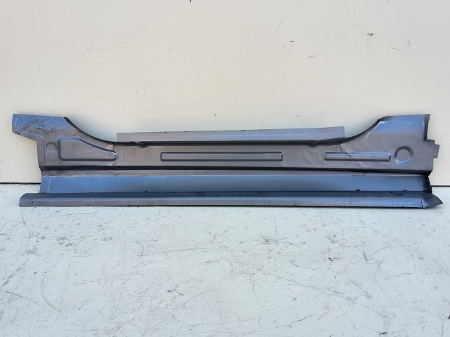 Fiat Doblo 2009-2022 utángyártott új bal oldali küszöb, ajtó alatti rész