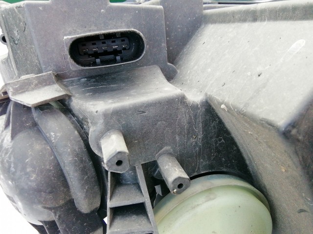 193715 Mercedes Benz B-Class W245 2005-2011 Lámpa , Fényszóró Használt  sima bal első 