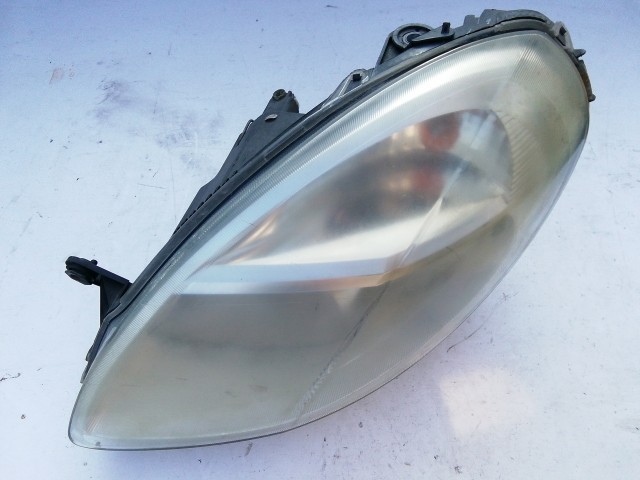 193706 Lancia Ypsilon II.  2003-2011 2003-2011 Lámpa , Fényszóró Használt  sima bal első 