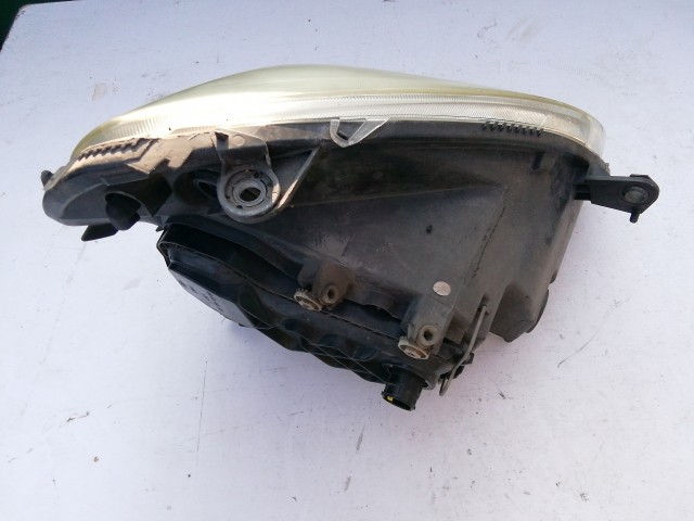 193706 Lancia Ypsilon II.  2003-2011 2003-2011 Lámpa , Fényszóró Használt  sima bal első 