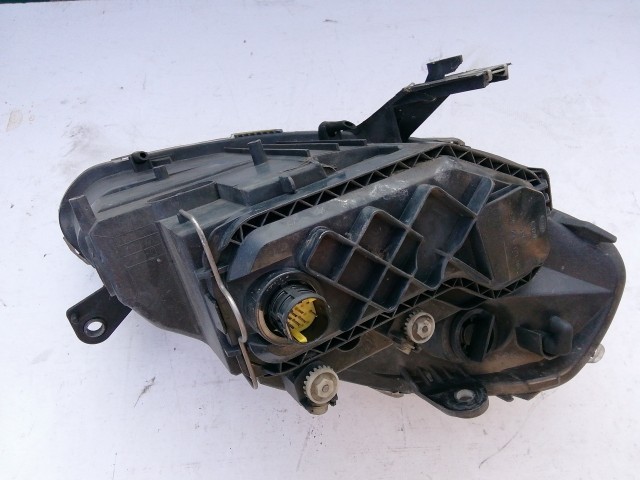 193706 Lancia Ypsilon II.  2003-2011 2003-2011 Lámpa , Fényszóró Használt  sima bal első 
