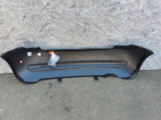 Fiat 500 2007-2015 utángyártott új hátsó lökhárító, Pop kivitel parkszenzor hely jelel + tartók