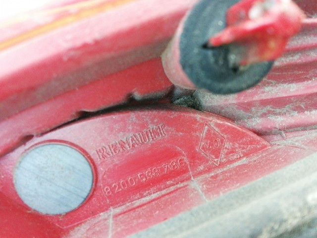 193701 Renault Modus 2007-2012 bal hátsó lámpa, izzófoglalat nélkül 